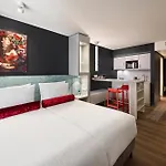 Essential By Dorint Deiker Hoefe 3* Dusseldorf