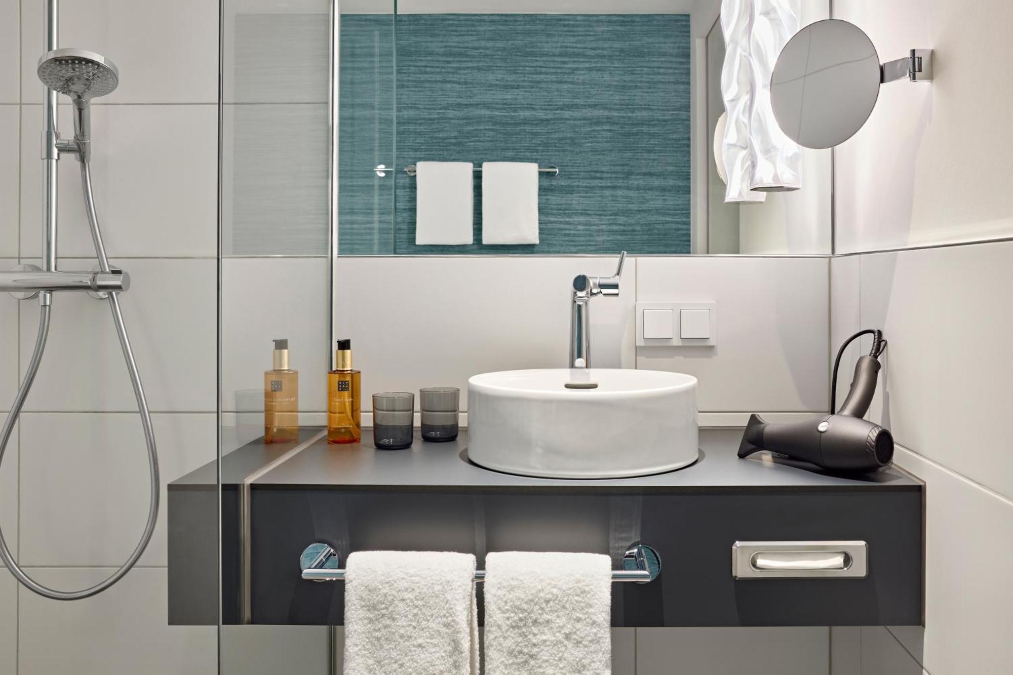 Hotel Essential By Dorint Deiker Höfe